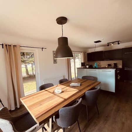 Ferienhaus De Niege Leive Born Bagian luar foto