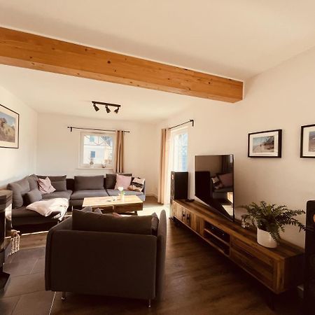 Ferienhaus De Niege Leive Born Bagian luar foto