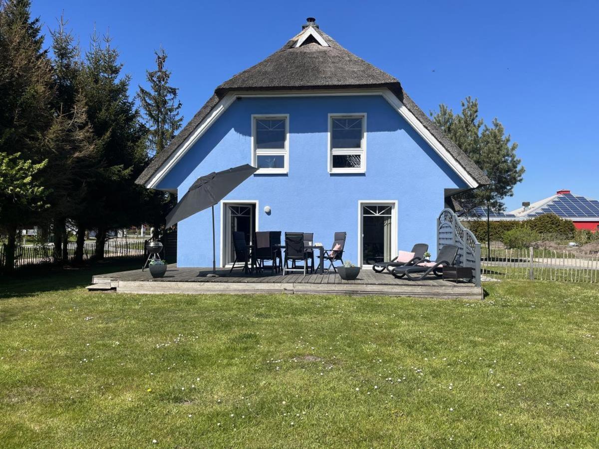 Ferienhaus De Niege Leive Born Bagian luar foto