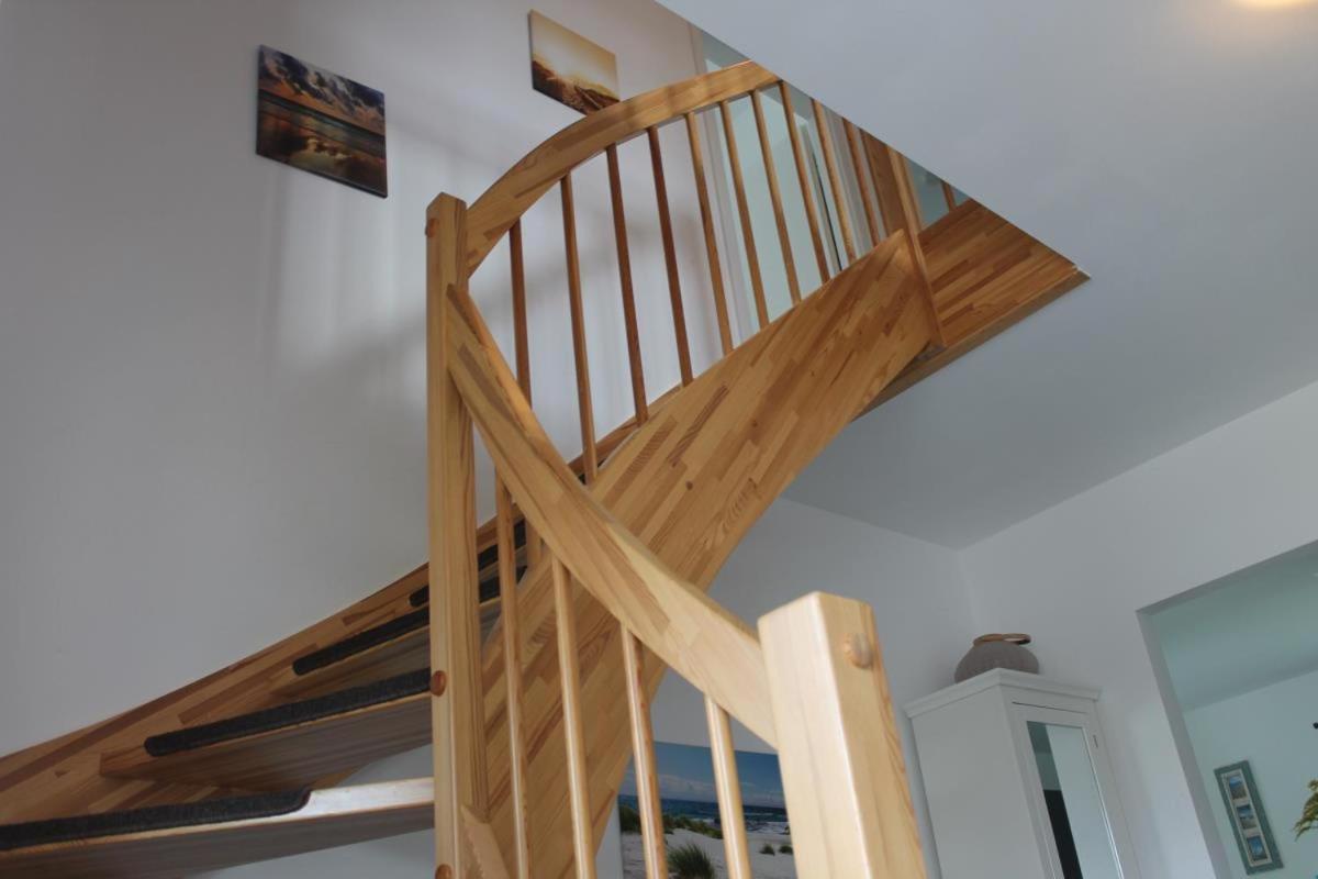 Ferienhaus De Niege Leive Born Bagian luar foto